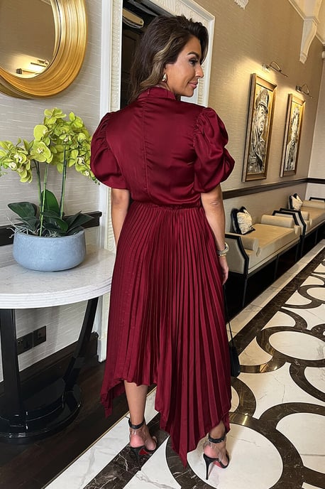Wine High Neck Puff Sleeve Zig Zag Hem Pleated Midi Dress - Image 3
