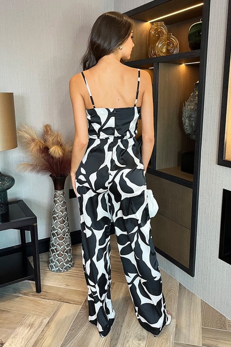 Black And White Leaf Print Strappy Cowl Neck Jumpsuit - Image 4