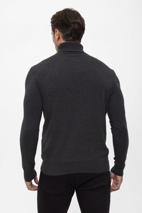 Pullover Turtleneck Pullover - Image 3