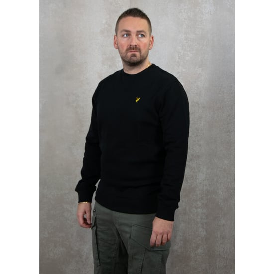 Lyle & Scott Crew Neck Sweatshirt in Black - Image 5