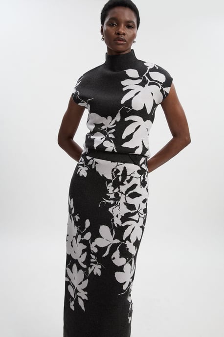 Jacquard Floral Knitted Skirt - Image 2