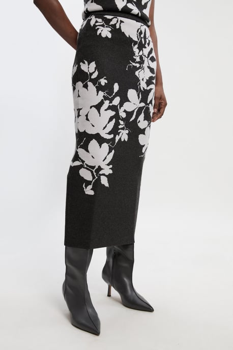 Jacquard Floral Knitted Skirt - Image 3