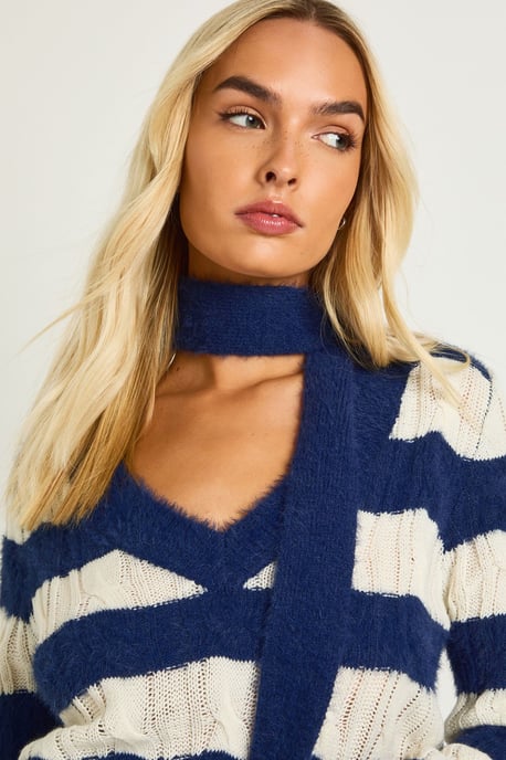 Super Soft Chunky Stripe V Neck Jumper and Scarf - Image 4