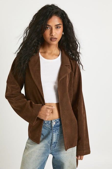 Short Belted Suede Trench Coat - Image 3