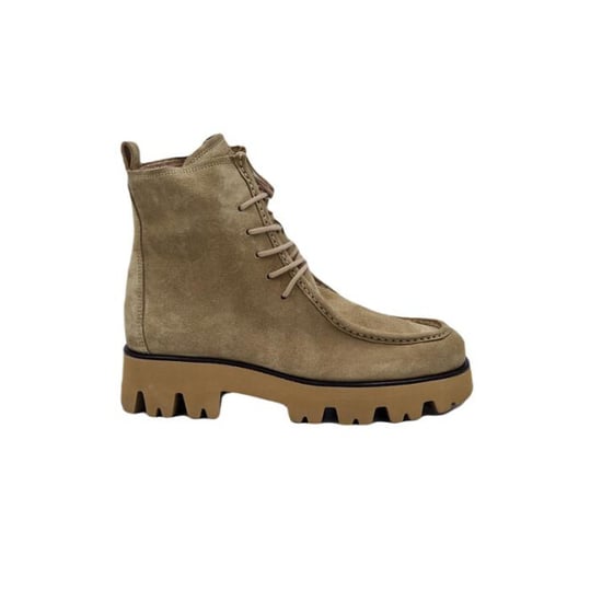 Paul Green 8111 - Image 1
