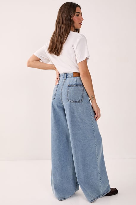 Double Fastening Slouch Denim Jeans - Image 3