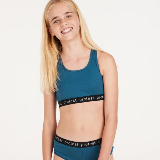 Protest Bikini meisjes - Image 4
