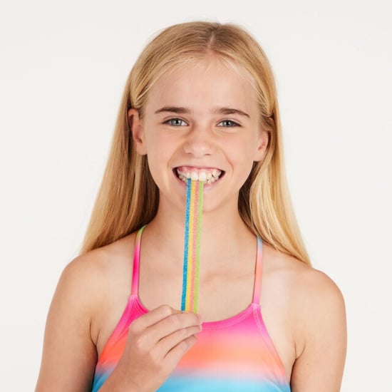 Protest Bikini meisjes - Image 2
