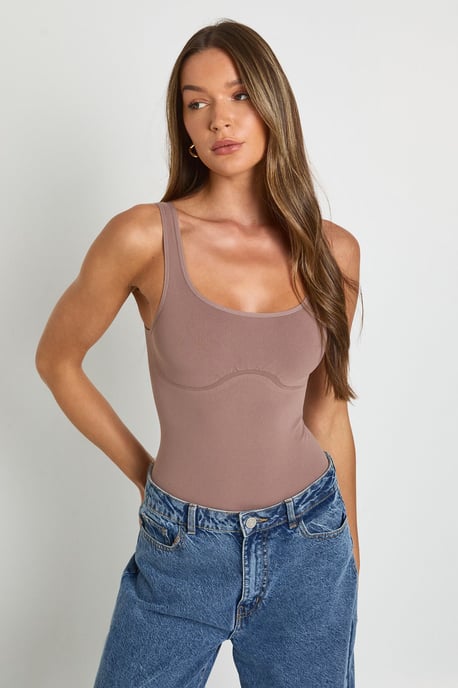 Seamless Scoop Neck Sleeveless Bodysuit - Image 1
