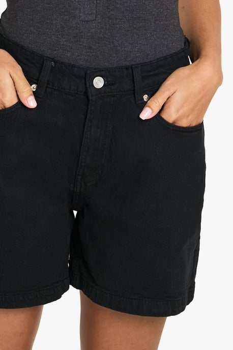 Denim Boyfriend Short - Image 4