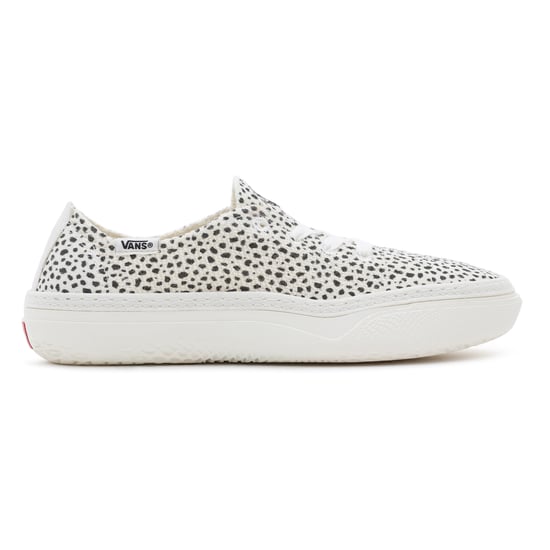 Circle Vee Sneakers - Image 4