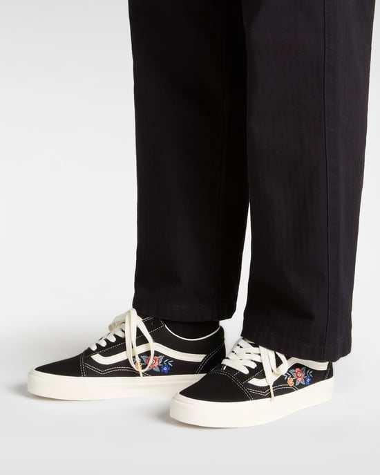 Old Skool Sneakers - Image 5