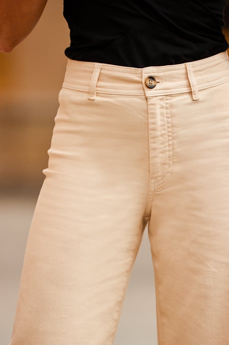 Ecru Cropped Wide Leg Jeans - Image 5