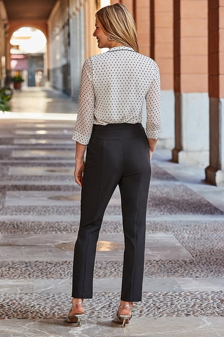 Black Tailored Trousers With Pockets - Image 3