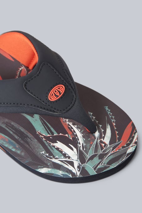 'Jekyl' Men's Flip Flops with Soft Padded Upper straps Slip-on Beach Sandals Outdoors Orange - Image 4