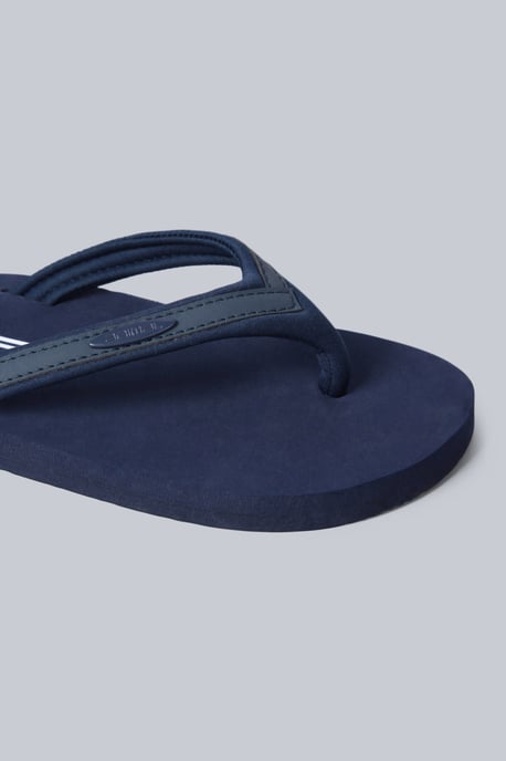 'Swish' Women's Flip Flops with Soft Padded Upper Straps Comfy Slip-on Beach Sandals Navy - Image 5