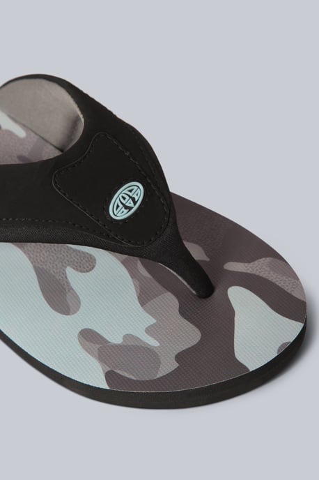 'Jekyl' Men's Flip Flops with Soft Padded Upper straps Slip-on Beach Sandals Outdoors Grey - Image 4