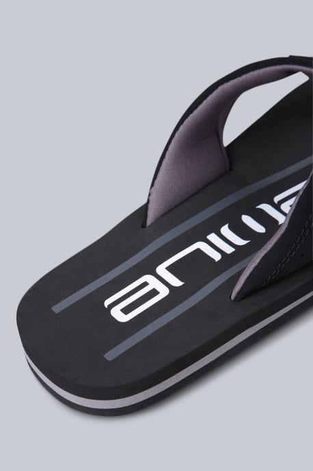 'Jekyl' Men's Flip Flops Lightweight Slip-on Sandals with Soft Padded Upper Straps Black - Image 4