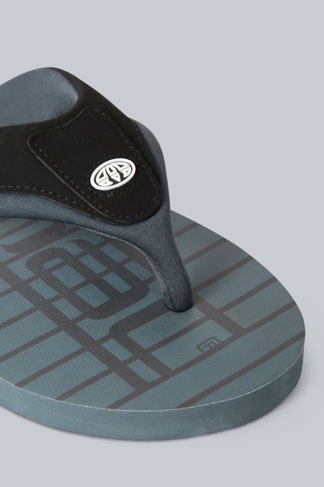 'Jekyl' Men's Flip Flops with Soft Padded Upper straps Slip-on Beach Sandals Outdoors Dark Grey - Image 5