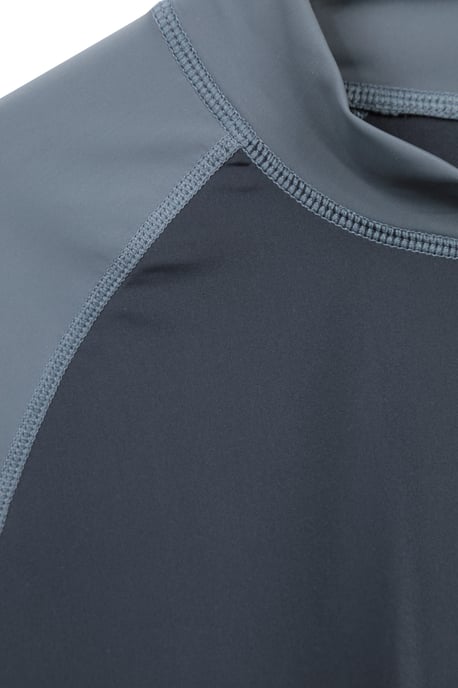 Men's UV Rash Vest Sun Protection Quick Drying Swimwear Stretchy Beach Surf Top Dark Grey - Image 6
