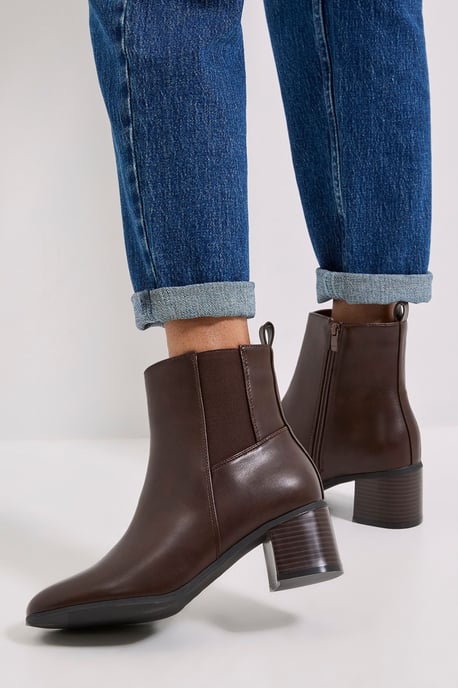 Maias Block Heel Chelsea Boots - Image 2
