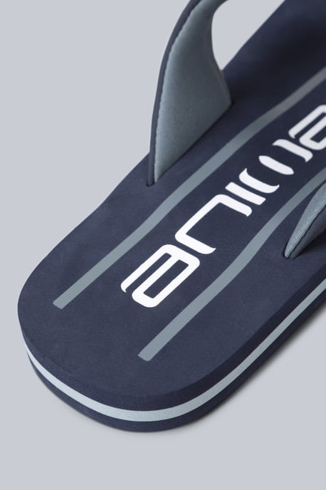 'Jekyl' Men's Flip Flops Lightweight Slip-on Sandals with Soft Padded Upper Straps Navy - Image 5