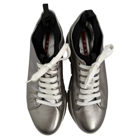 Prada Platform Sneakers in Zilveren Leer - Image 6