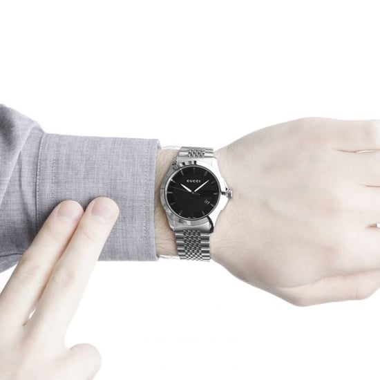 Gucci G-Timeless YA126402 Men's Watch with Black Dial and Silver Bracelet - Image 4