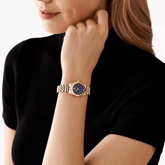 Sophisticated Michael Kors MK4802 Ladies Watch with Blue Dial - Image 4