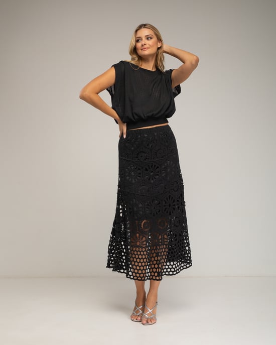 Sleeveless knitted mesh top - Image 4
