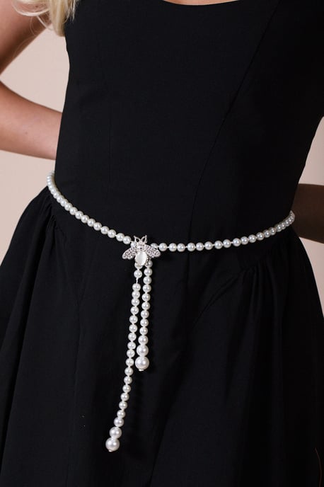 Bee Pearl Chain Belt In Silver - Image 5