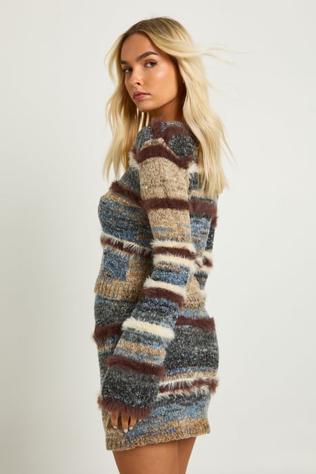 Fluffy Knit Textured Crew Neck Fitted Cardigan - Image 2