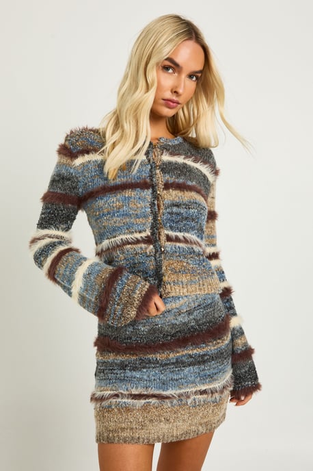 Fluffy Knit Textured Crew Neck Fitted Cardigan - Image 4