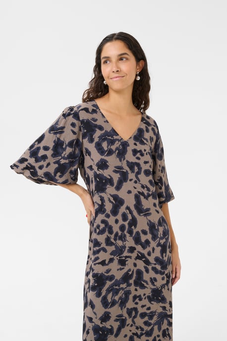 KBAshley Olivia Dress Dress Feminine Silhouette - Image 3