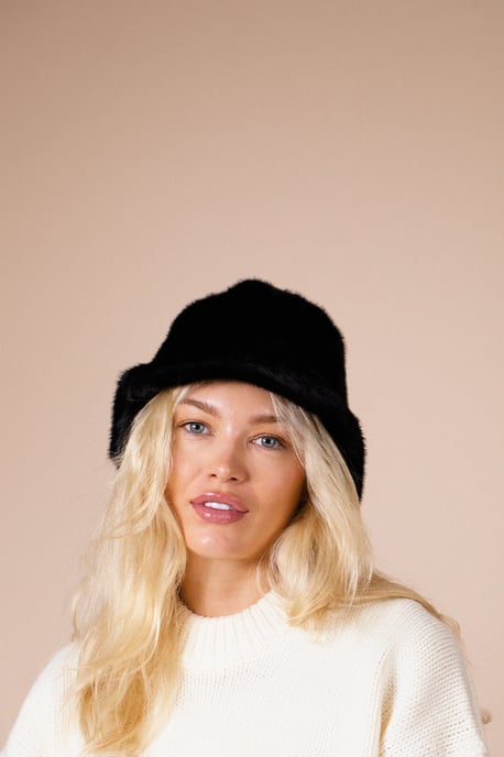 Soft Textured Bucket Hat In Black - Image 2