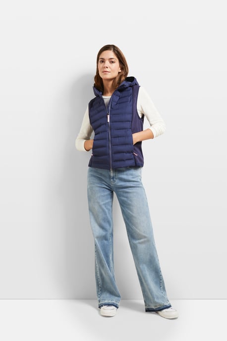 Bugatti Damen Waistcoat in gewatteerde look - Image 4