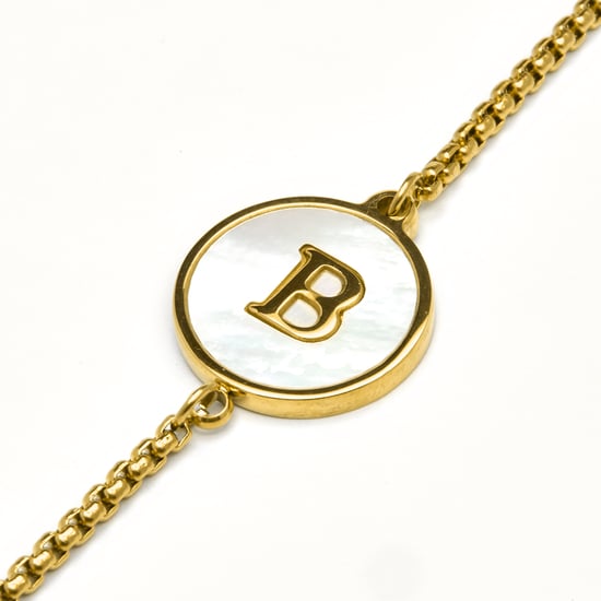 Luxenter bracelet in white mother-of-pearl finished in 18K yellow gold - Alphabet - Image 4