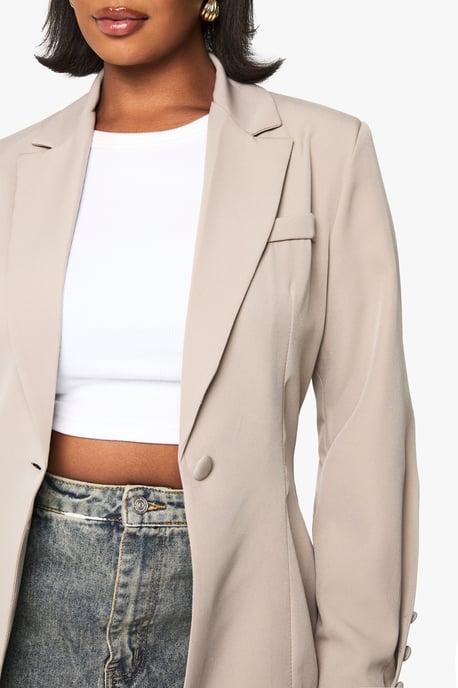 Plus Woven Tailored Self Fabric Button Detail Blazer - Image 4