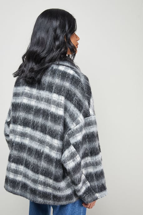 Check Oversized Short Car Coat - Image 3