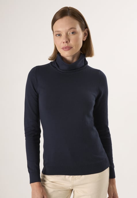 Pullover Turtleneck Pullover - Image 1