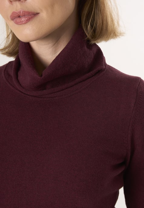 Pullover Turtleneck Pullover - Image 3