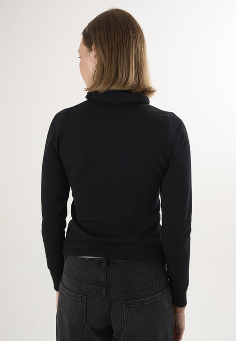 Pullover Turtleneck Pullover - Image 4