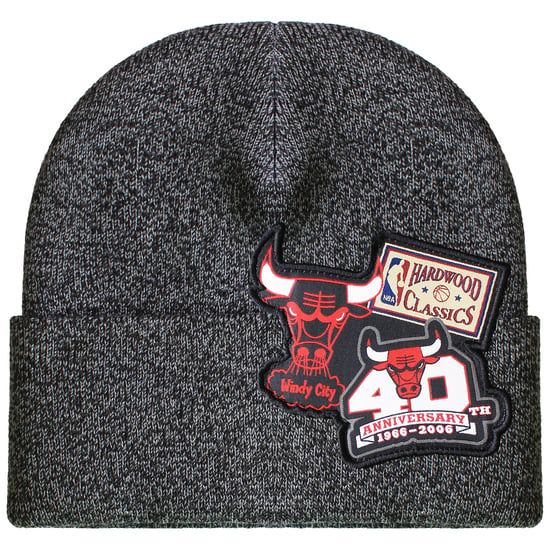 Mitchell & Ness NBA Chicago Bulls Logo Patch Knit Black Beanie - Image 1