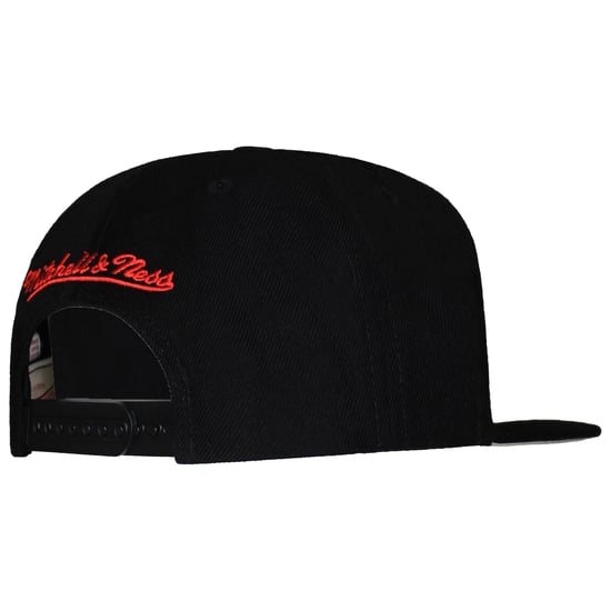Mitchell & Ness NBA Chicago Bulls Wool Solid Cap - Image 2
