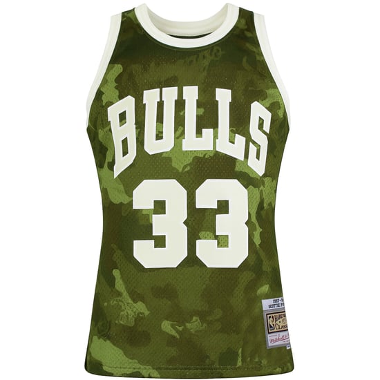 Mitchell & Ness NBA Chicago Bulls 33 Pippen Swingman Jersey - Image 1
