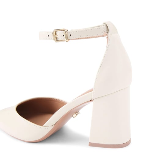 Carvela  Refined Court Wide Fit Heels - Image 3