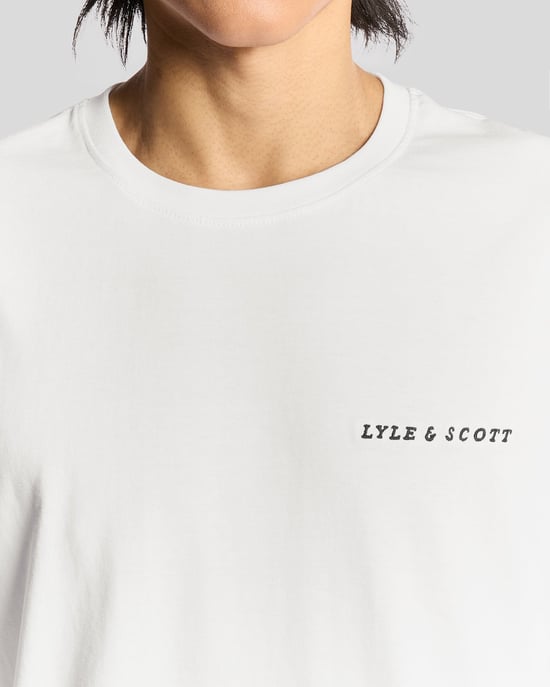 Lyle & Scott Script Logo Bomull Crew Neck T-Shirt - Vit - Image 3