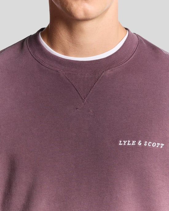 Lyle & Scott Script Brushback Fleece Sweatshirt - Red - Image 3