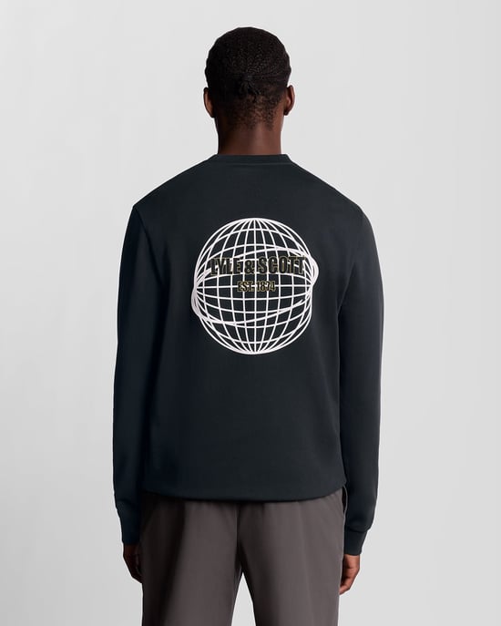 Lyle & Scott Sport Globtryckt Sweatshirt - Marinblå - Image 4