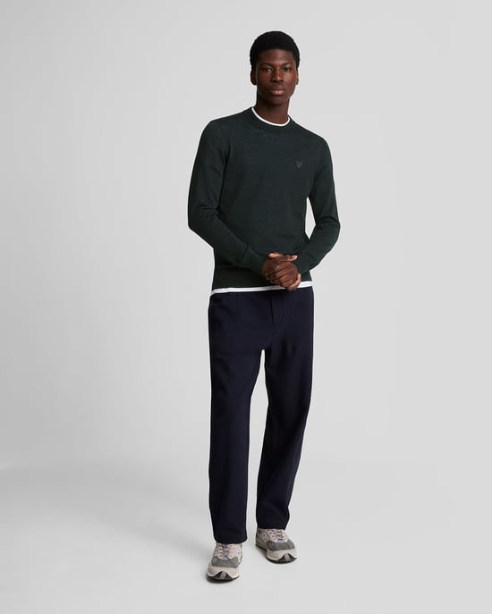 Lyle & Scott Merino Wool Crew Neck Jumper - Black - Image 2